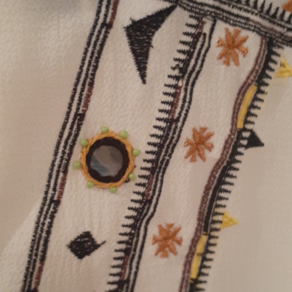 Southwest Blouse - Picture 4 of 6